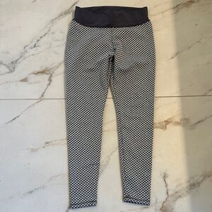 Gray and White Scrunch Butt Leggings